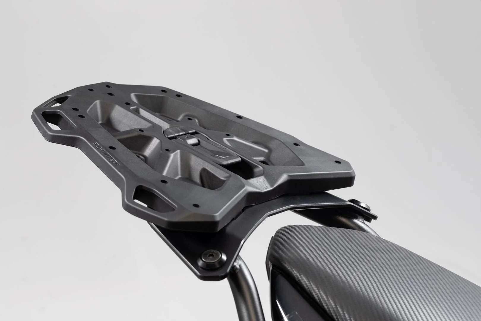 Adapter plate for STREET-RACK For Trax topcase ADV/ION/EVO Black - Image 2