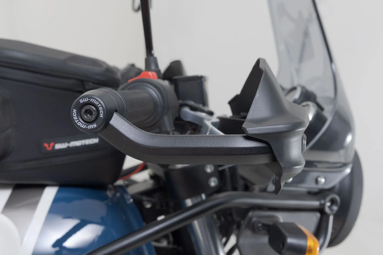 Adventure handguard kit Black. KTM, Royal Enfield, Yamaha models - Image 5