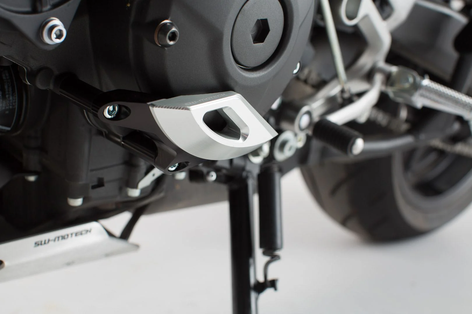 ADVENTURE-RACK Black. R 1300 RS (25-). BMW Topcase mount. - Image 3