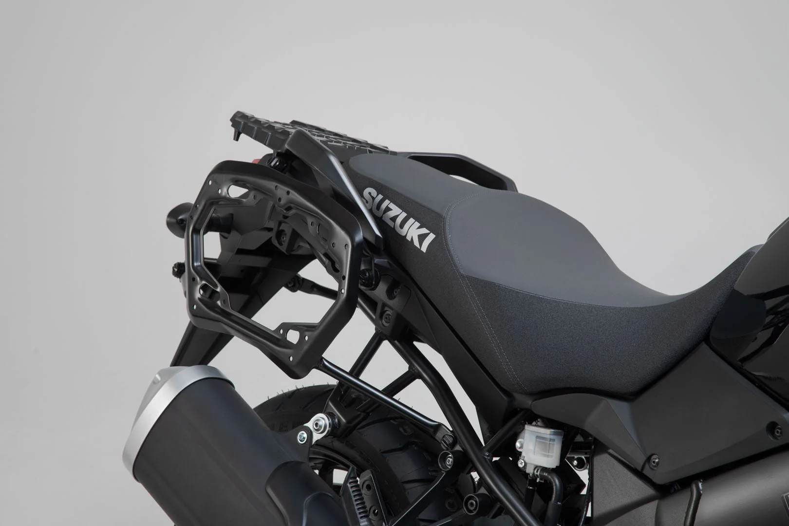 Adventure set luggage Silver. Suzuki V Strom 1000 (14-19). - Image 3