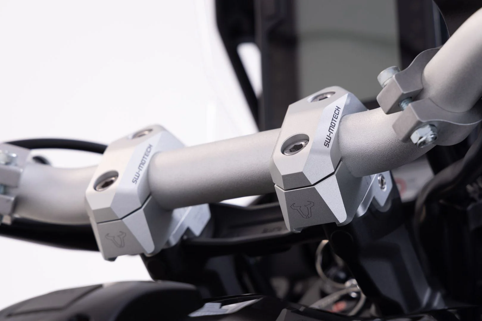 Bar Back Variable for Ø28 Handlebars - Image 4
