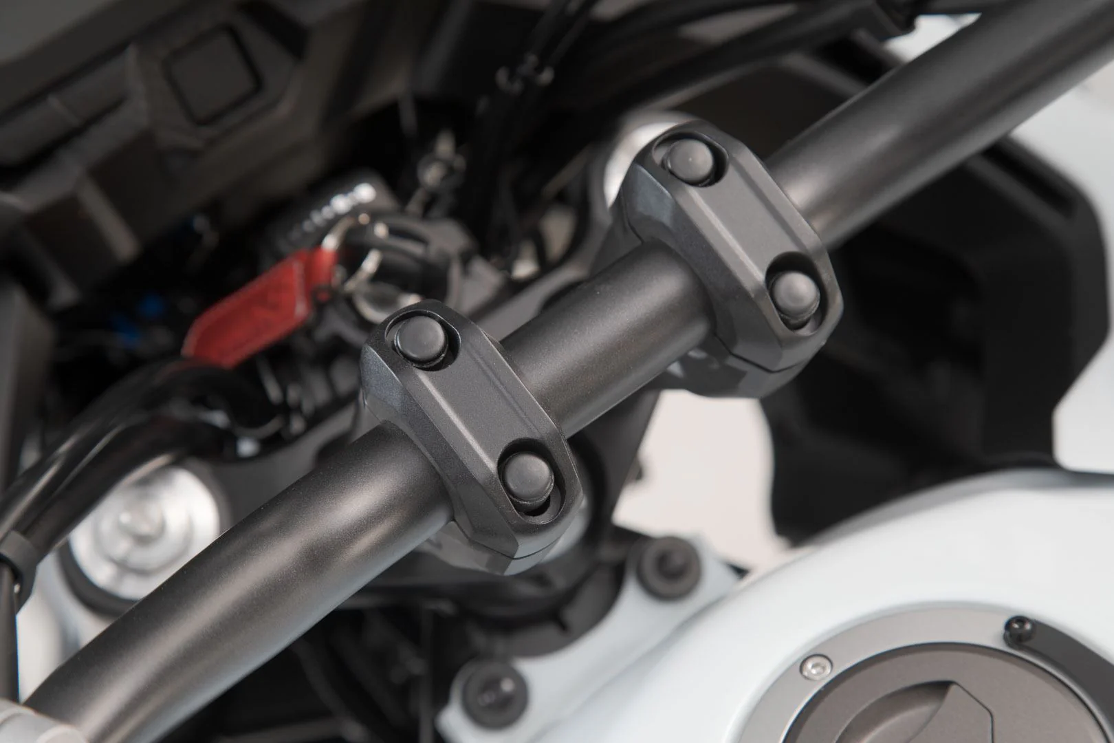 Bar riser for Ø 28 mm handlebar H=20 mm Black - Image 3