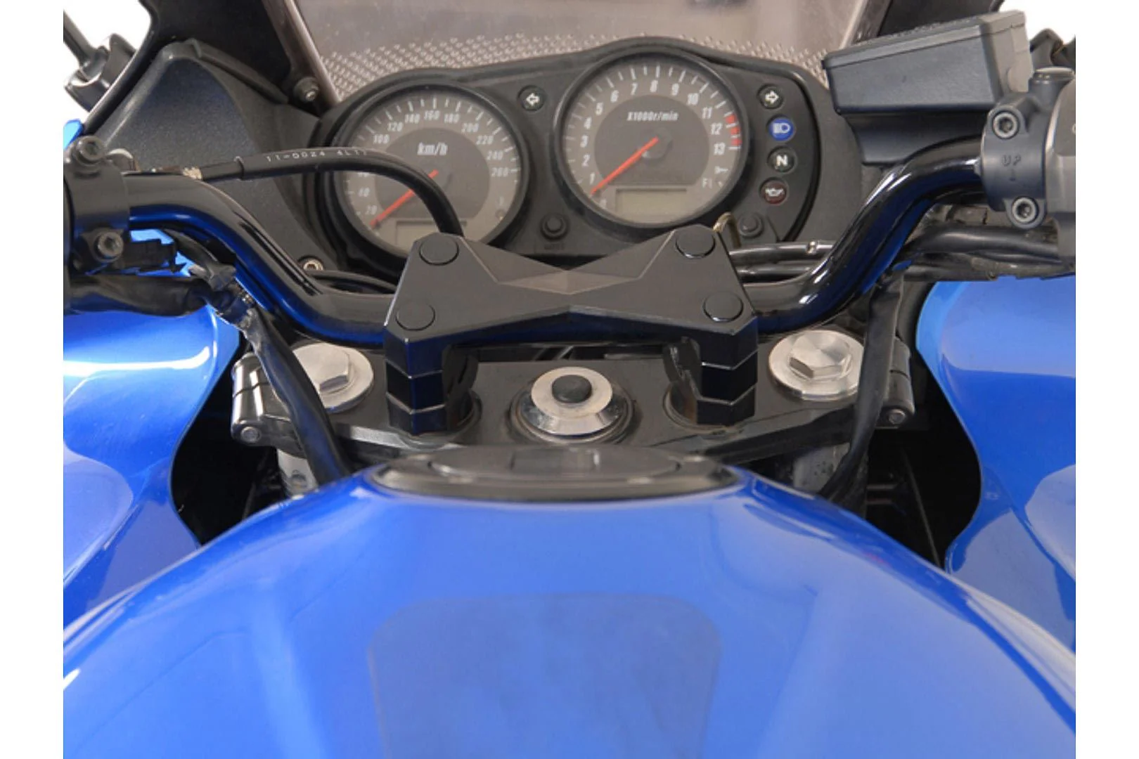 Bar riser H=20 mm Kawasaki Z750/R/S, Z1000. Black - Image 3