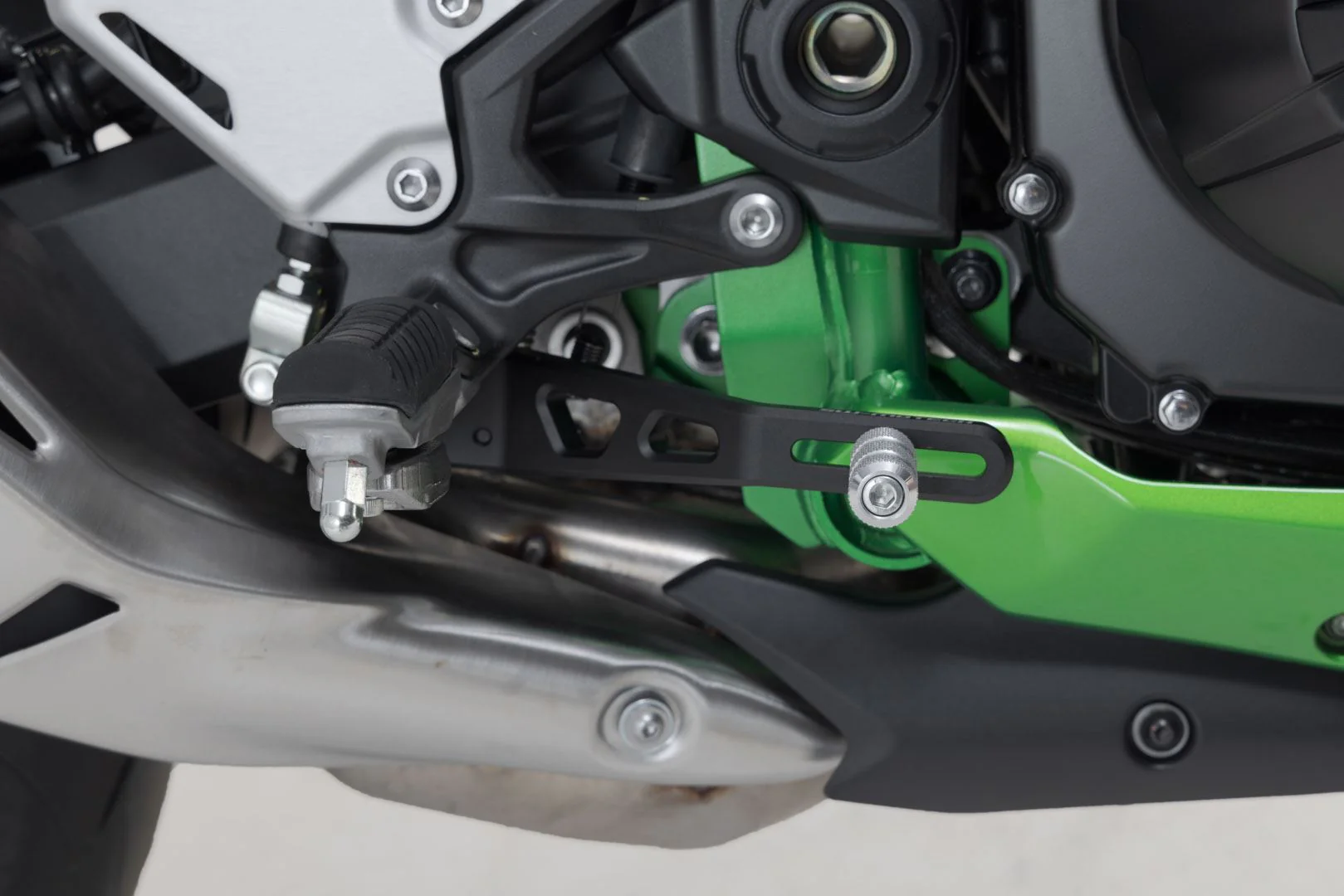 Brake pedal Kawasaki Z900 (16-) - Image 3