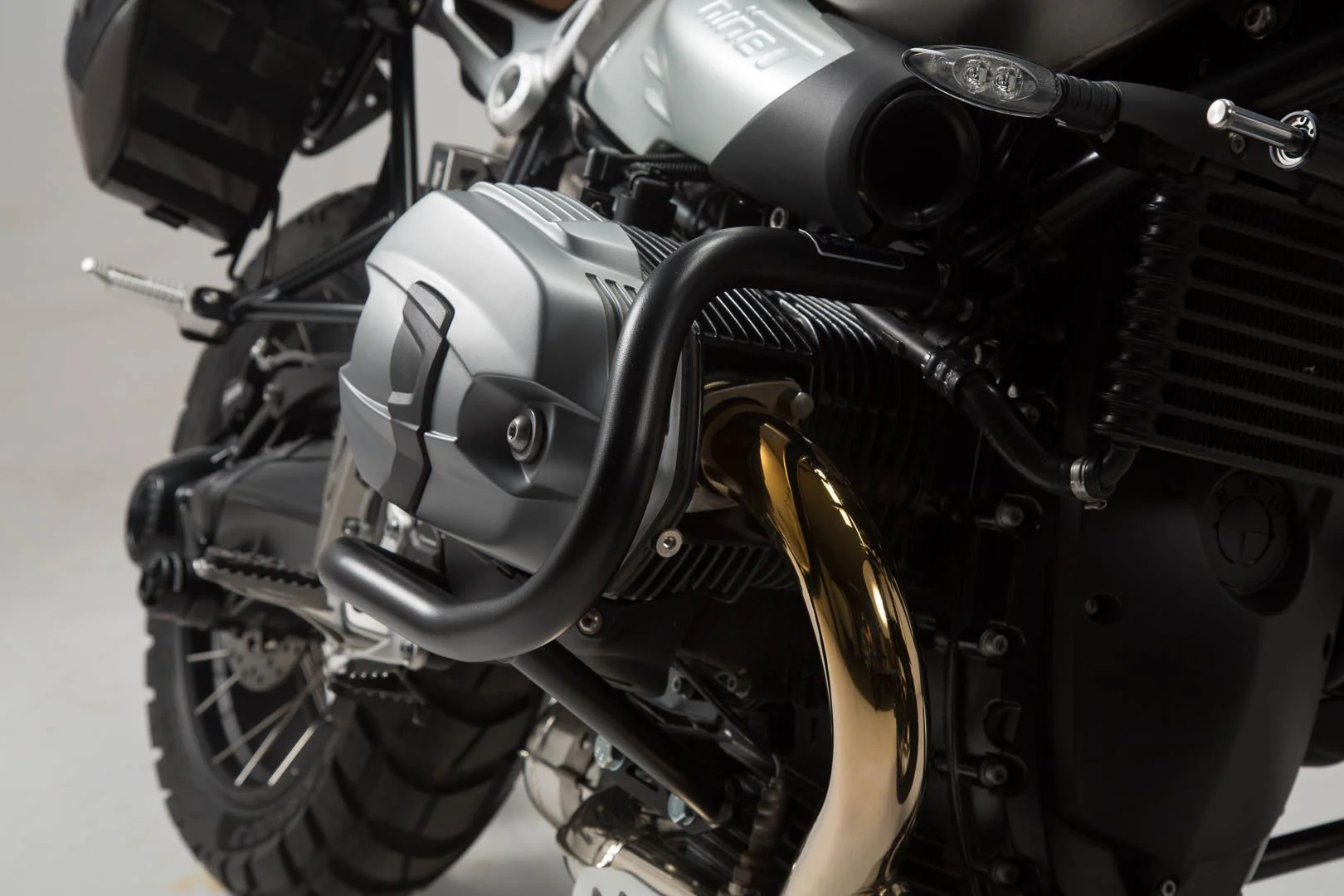 Crash bar BMW R nineT models Black - Image 2