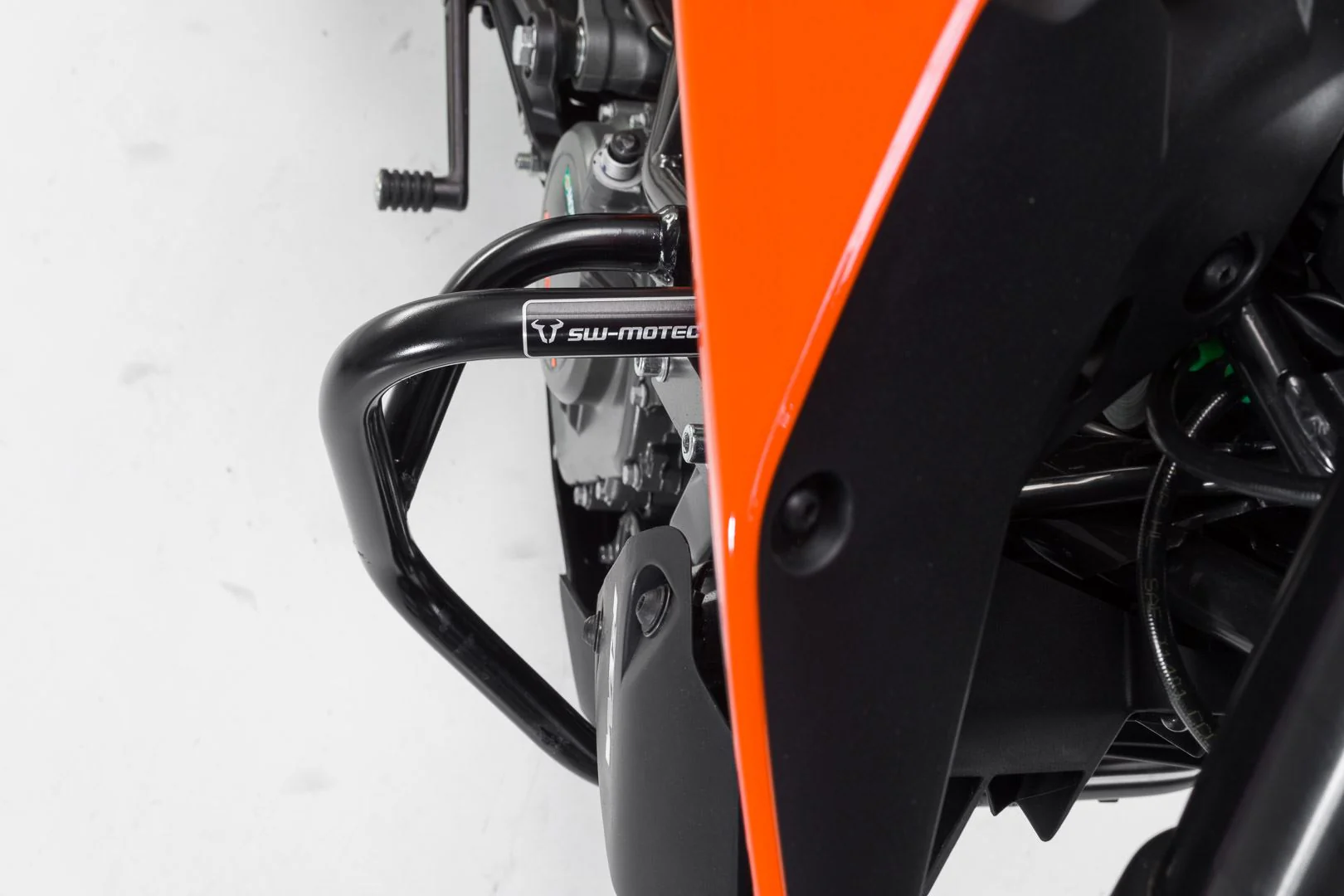 Crash bar KTM 125 (11-20) / 200 Duke (11-16) Black - Image 4
