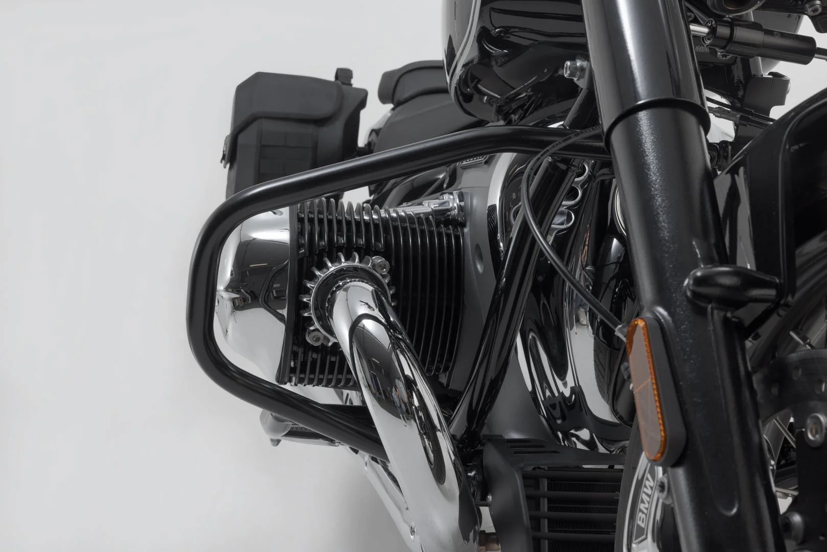 Crash Bar BMW R18 Black - Image 3
