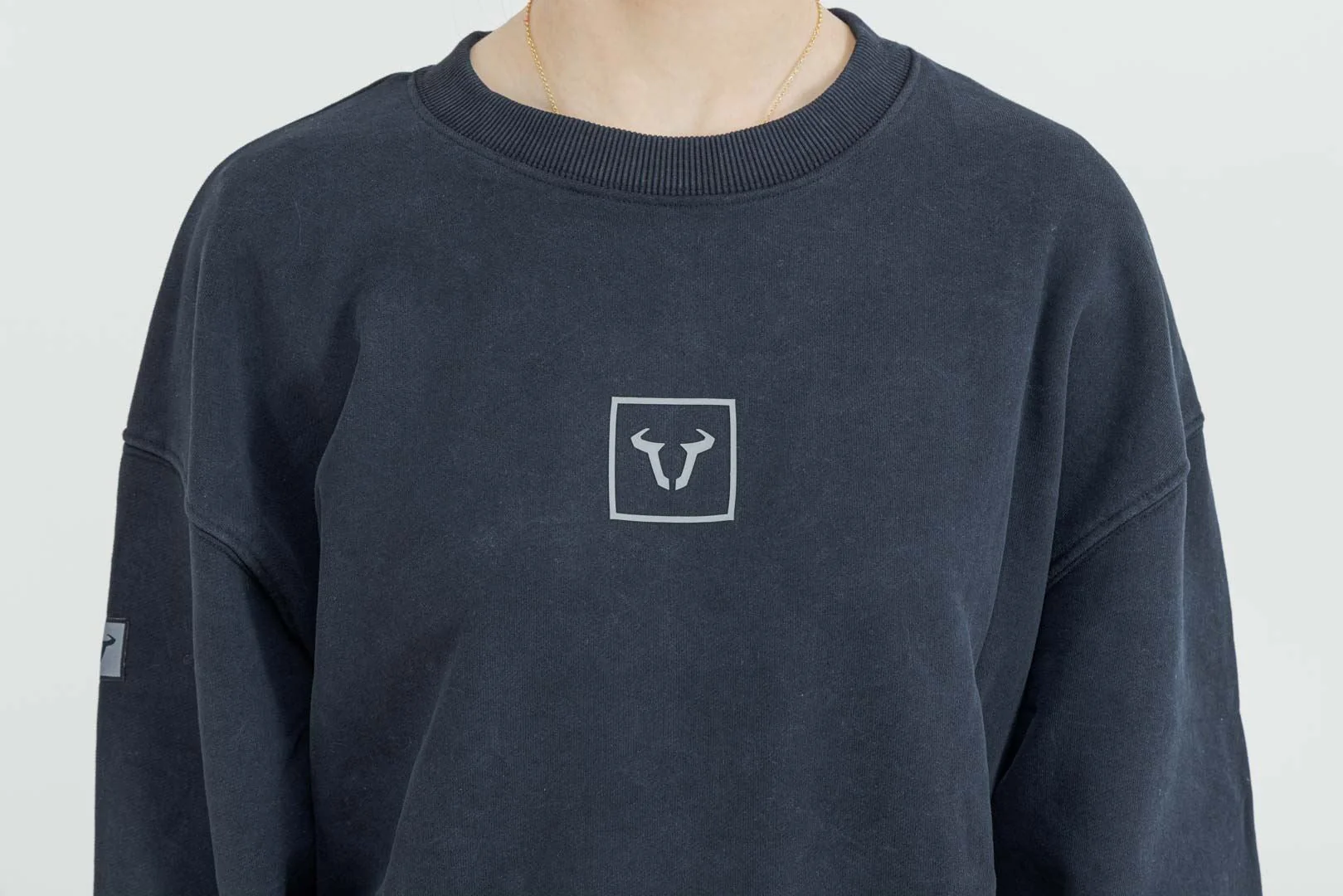 Crewneck Riders Line Dark Grey. Optic Wash. Unisex. Size 3XL. - Image 3