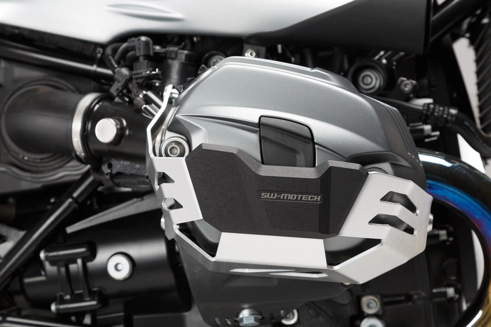 Cylinder guard BMW R1200 R / GS / Adv, R nineT Silver - Image 4