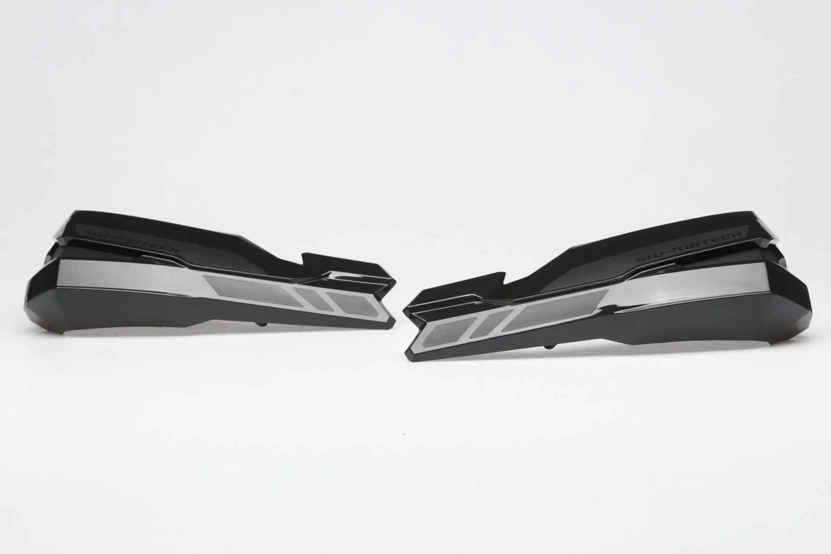Cylinder guards Silver. BMW R nineT/ Pure/ Scra. R12/ R12 nineT. - Image 2
