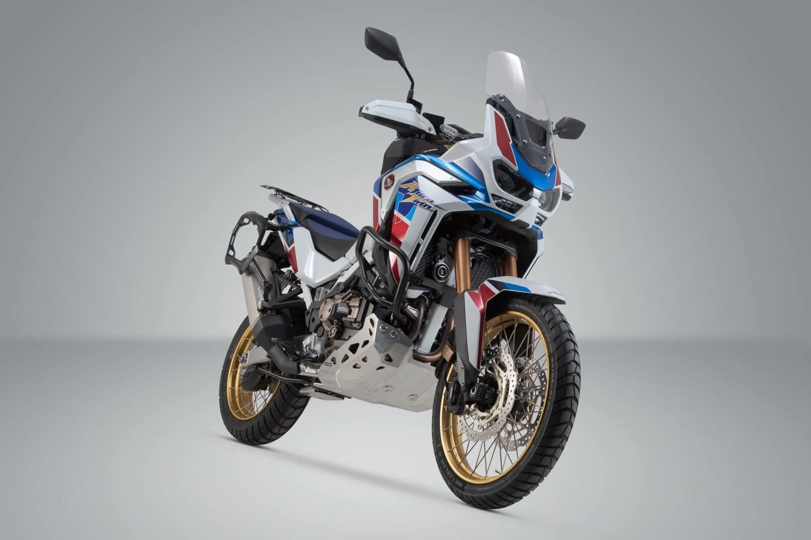DUSC hard case system Black. 41/33L. CRF1100L/Adv Sp (19-). OEM rack. - Image 2