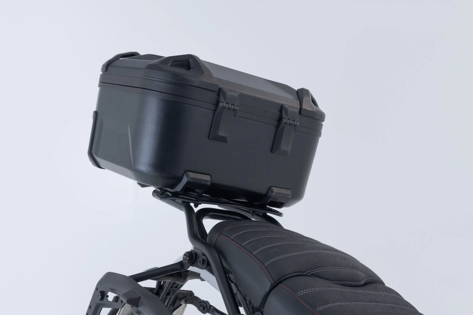 DUSC L top case system Black. 41 l. Ducati DesertX (22-) / Rally (23-). - Image 4