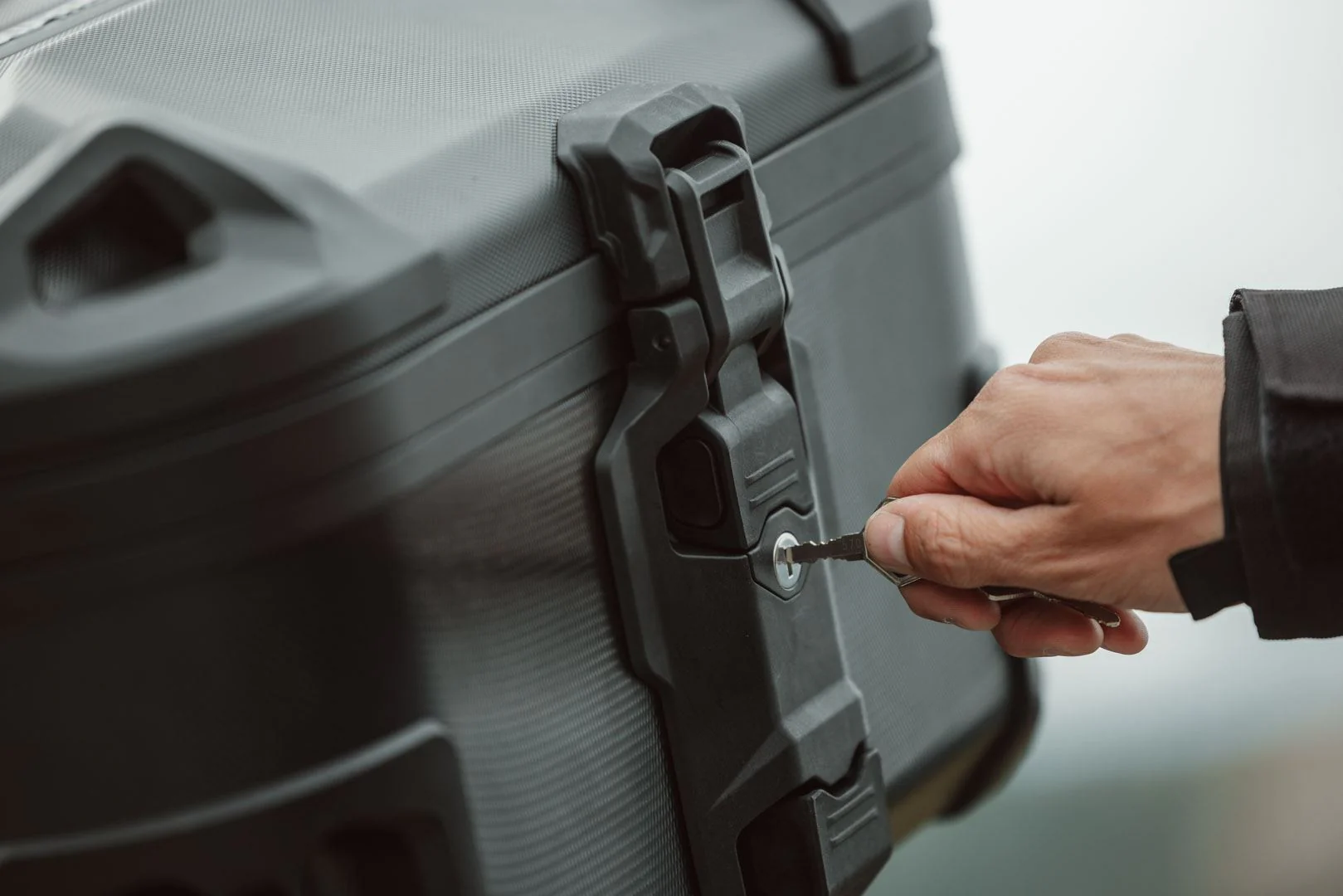 DUSC M Black. 33 l. ABS. - Image 4