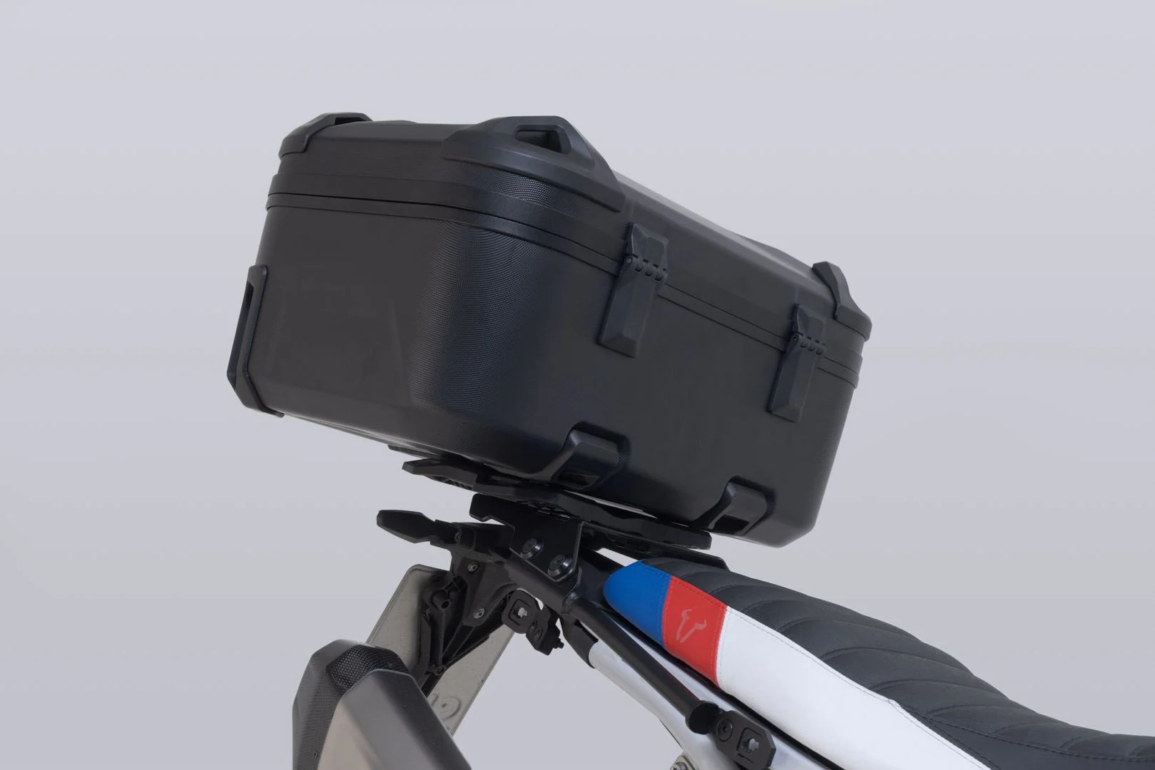 DUSC XL top case system Black. 55 l. Yamaha MT-09 Tracer/ Tracer 900 GT. - Image 4