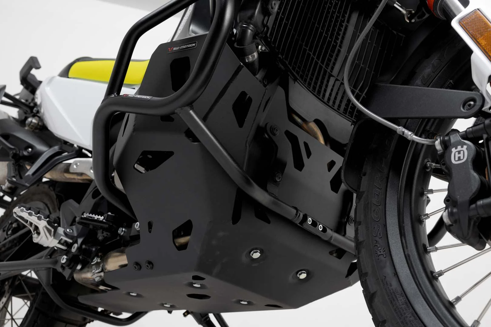 EVO footrest kit Black. Honda / BMW / Triumph / Voge - models. - Image 6
