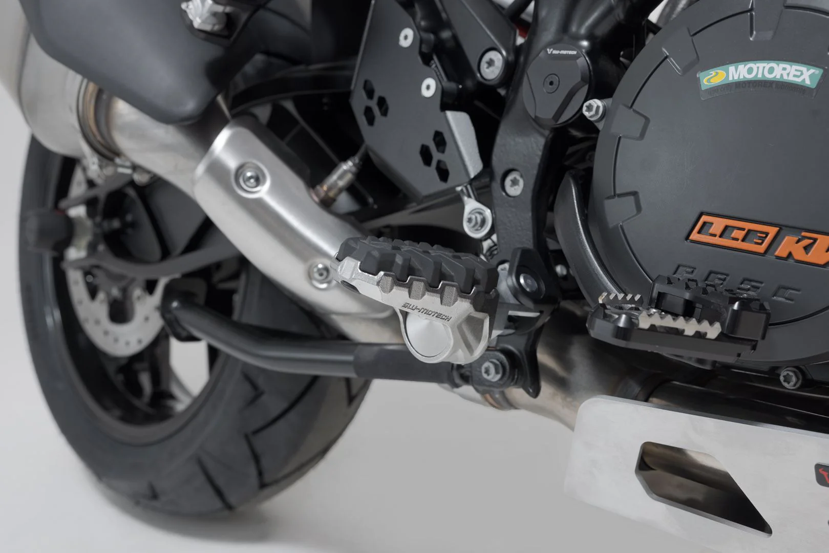 EVO footrest kit KTM 1290 / 1390 Super Adventure (21-). - Image 2