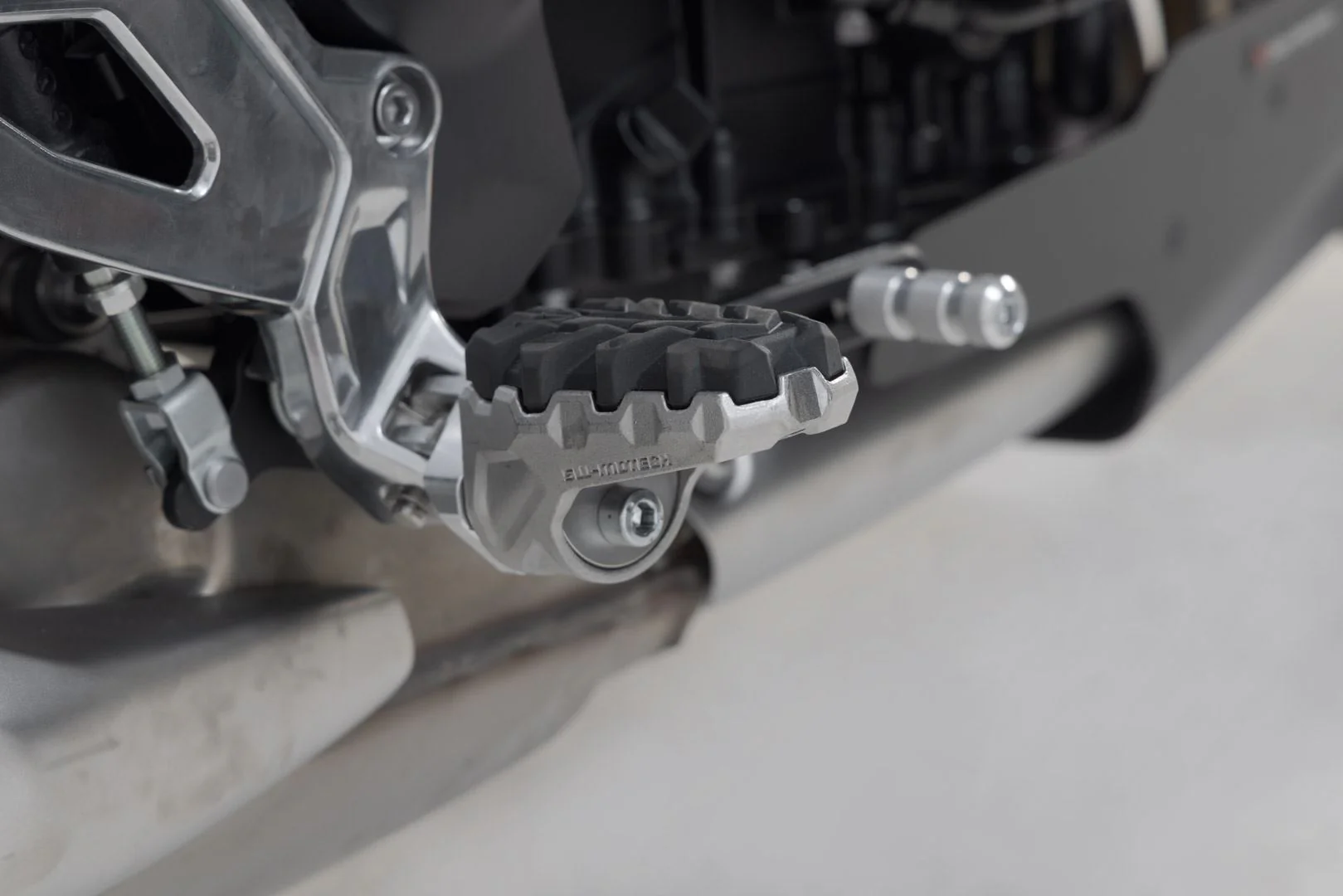 EVO footrest kit Triumph Tiger 660 (21-) - Image 5