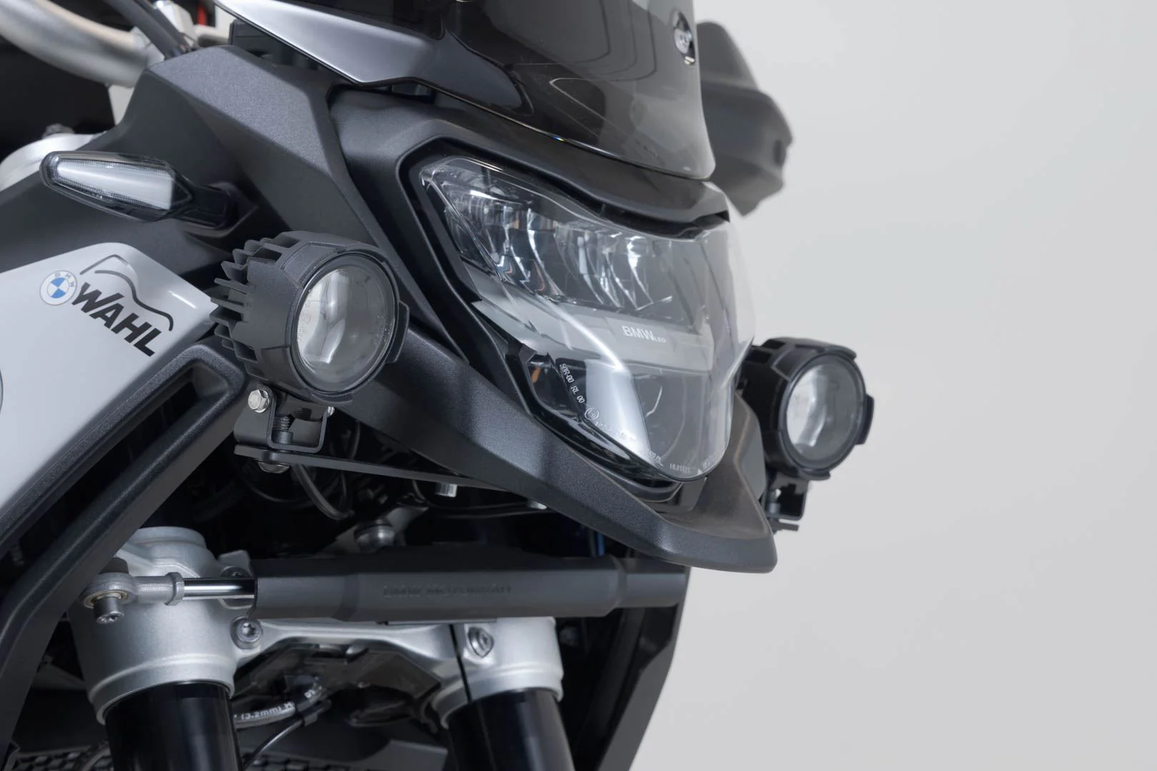 EVO high beam kit Black. BMW F 900 GS (23-).