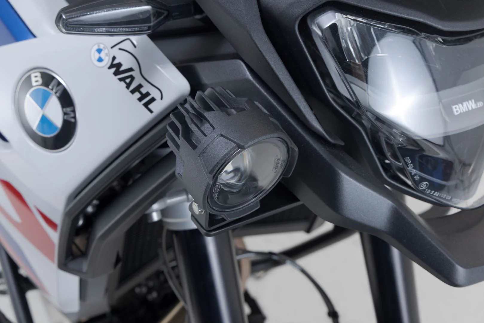 EVO high beam kit Black. BMW F 900 GS (23-). - Image 3