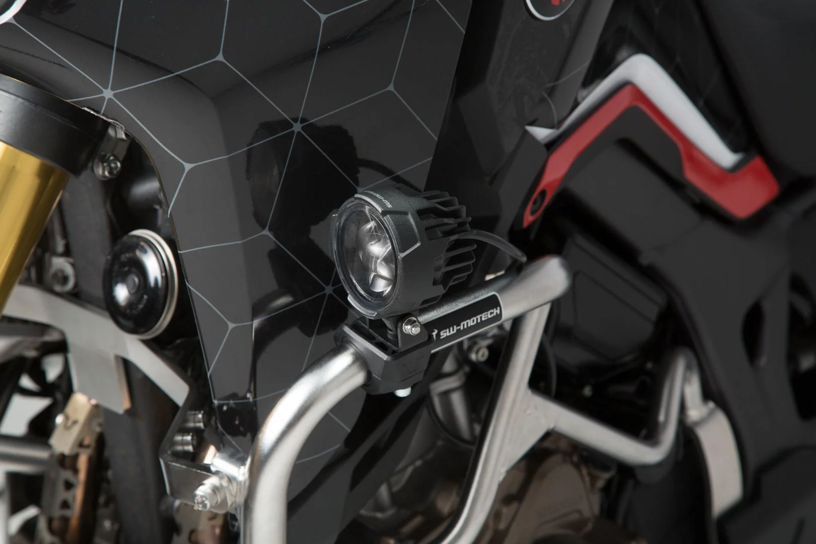 EVO High Beam Kit Universal with Crash Bar Clamps for Lights Black - Image 4