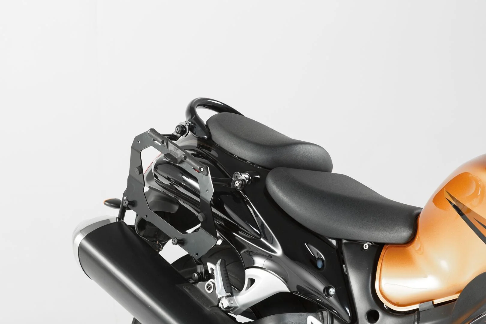 EVO Profile Carrier Suzuki GSX 1300 R Hayabusa (08-) Black - Image 3