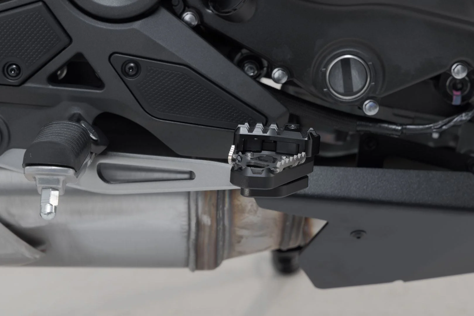 Extension for brake pedal Kawasaki Versys 650 (21-) Black - Image 3