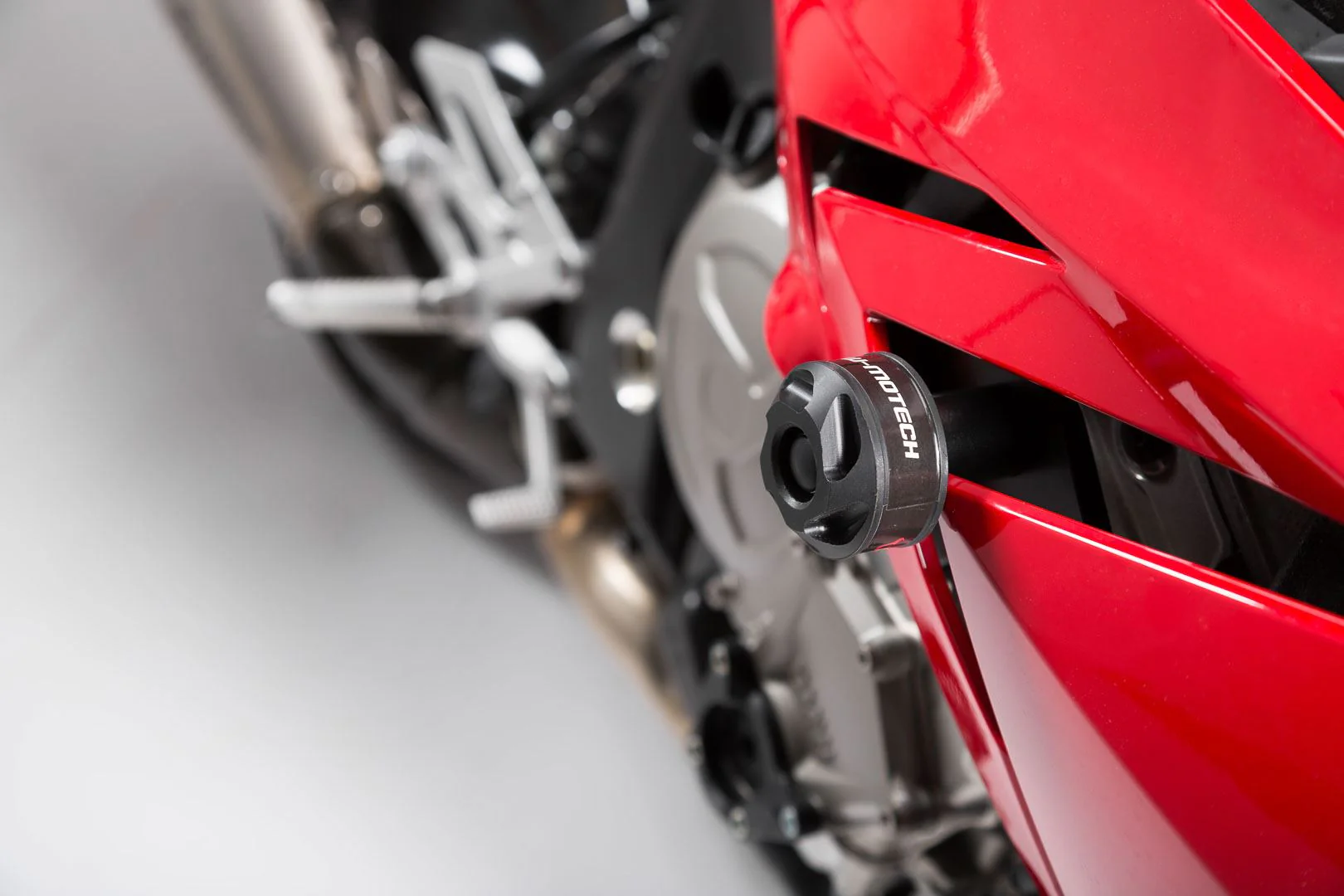 Frame slider kit Black. BMW S 1000 R (13-16). - Image 3