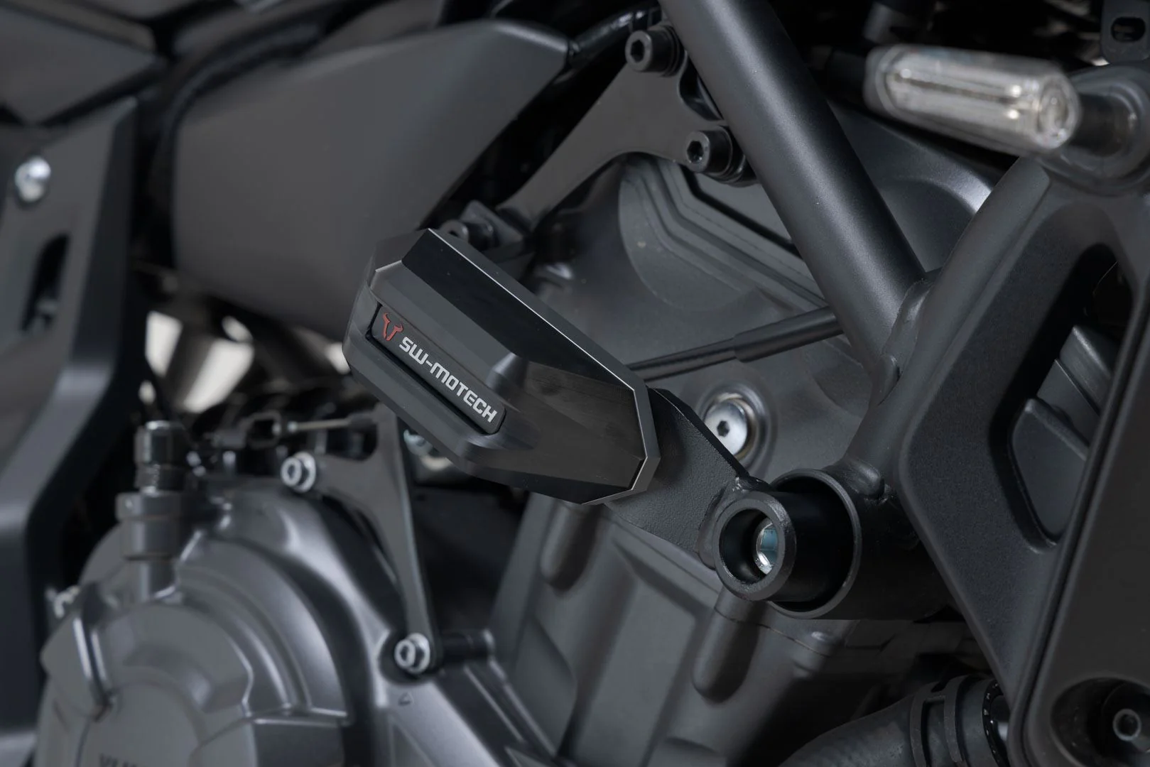 Frame slider kit  Yamaha MT-07 (14-) / MT-07 Tracer (16-) Black