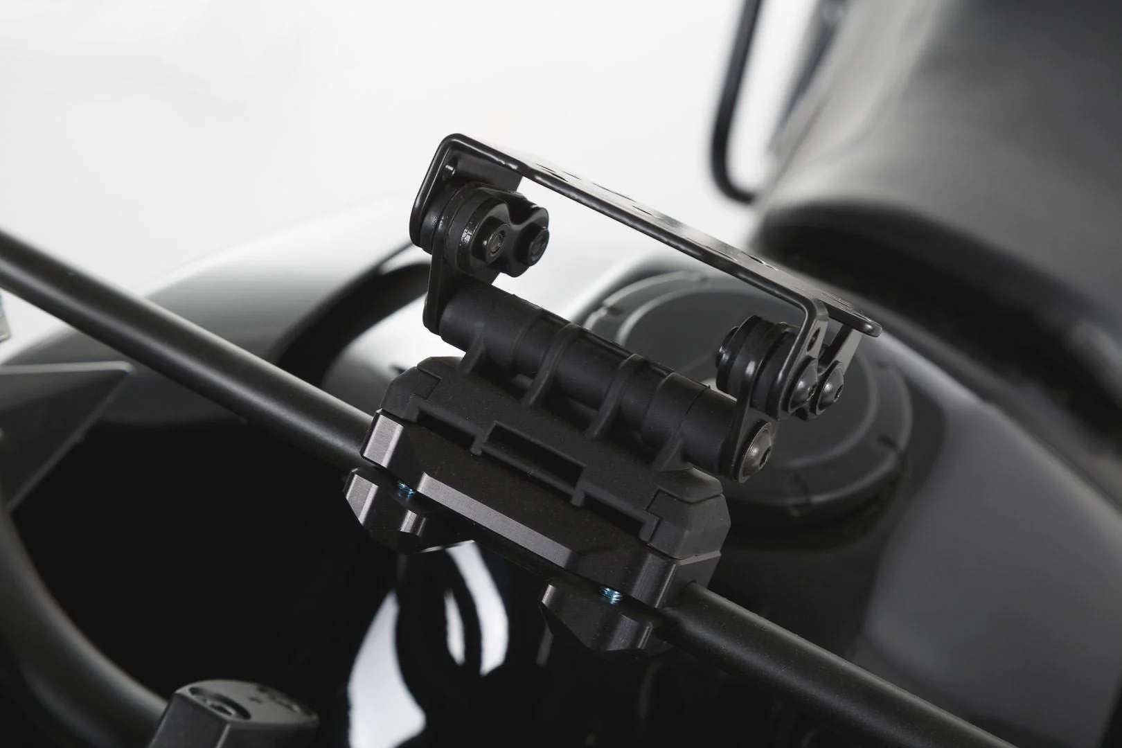 GPS Mount for Crossbar Ø 10/12 mm Black - Image 4