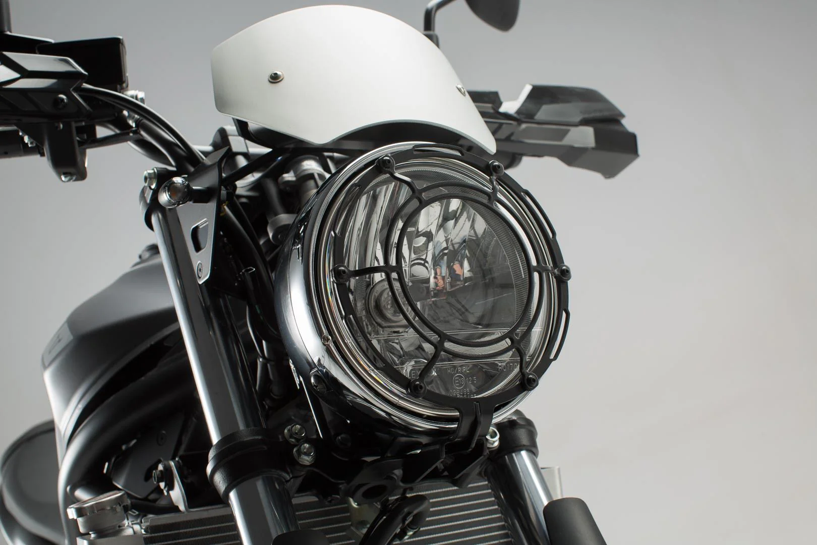 Headlight guard Grille Suzuki SV650 ABS (15-). Black - Image 2