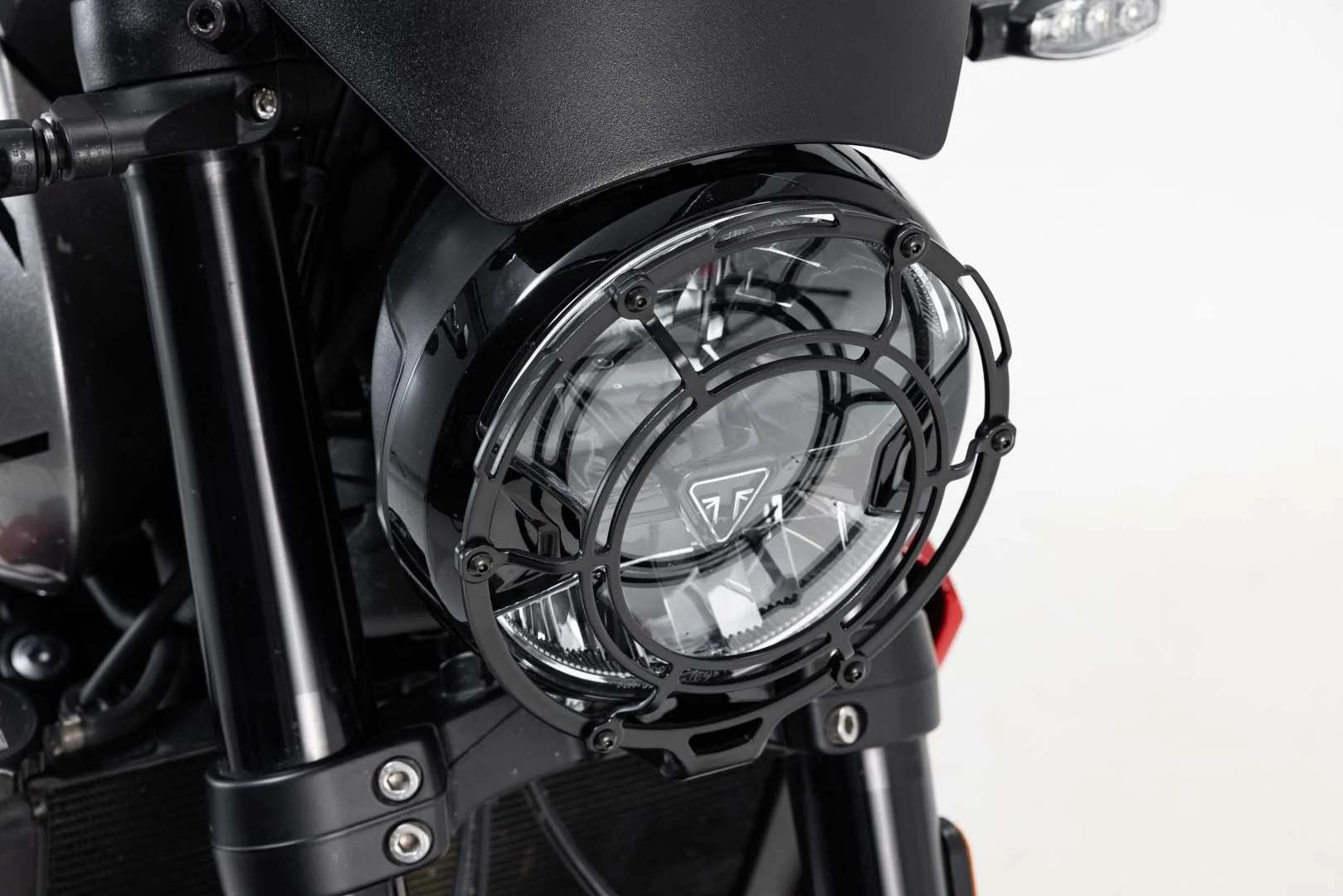 Headlight guard Grille. Black. Triumph Trident 660 (21-). - Image 5