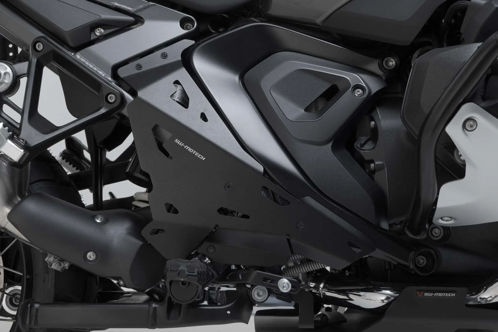 Heel protector Black. BMW R 1300 GS Adventure (24-). - Image 5
