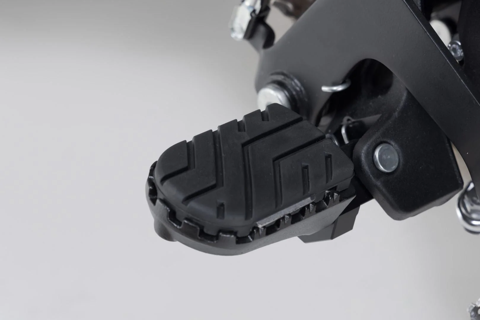 ION footrest kit Black. Royal Enfield Himalayan 450 (23-). - Image 3