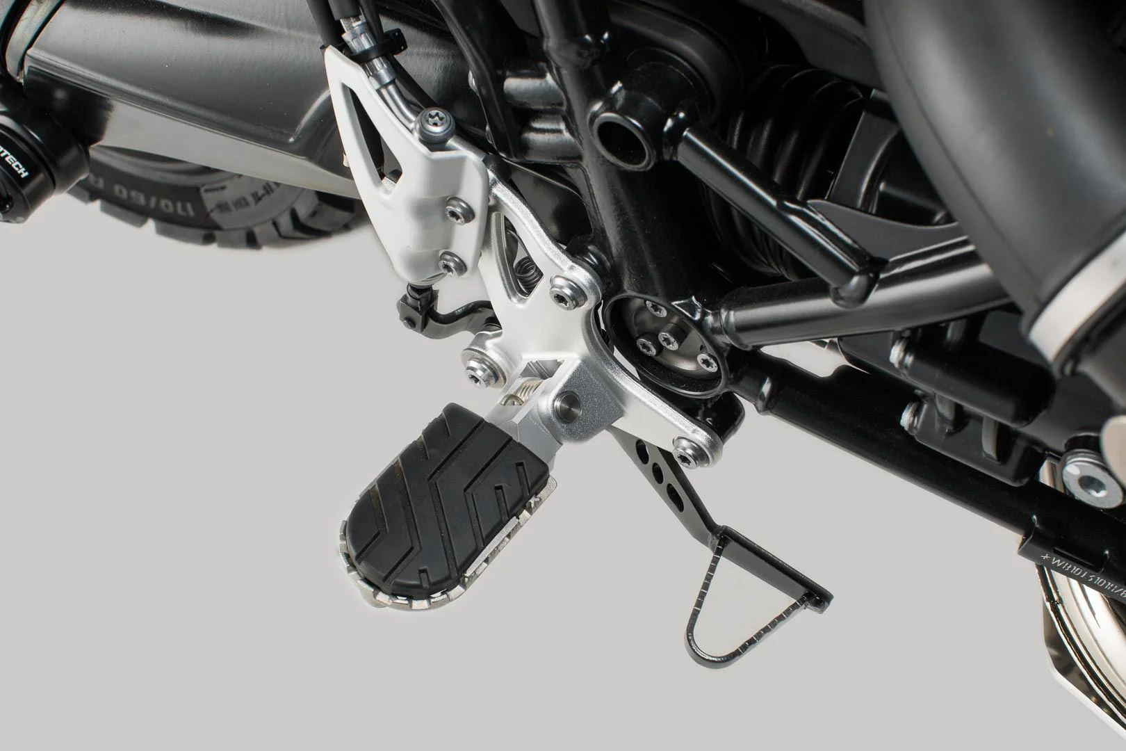 ION footrest kit BMW R nineT Scrambler (16-), R nineT GS (16-) - Image 3