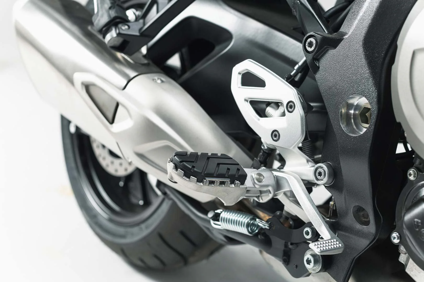 ION footrest kit BMW S 1000 XR (15-), F 750/ 850 GS (17-) - Image 2