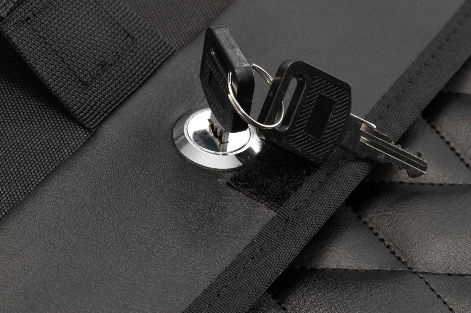 Legend Gear Lock Set 2 locks/2 keys Simultaneous locking For LH - Image 2