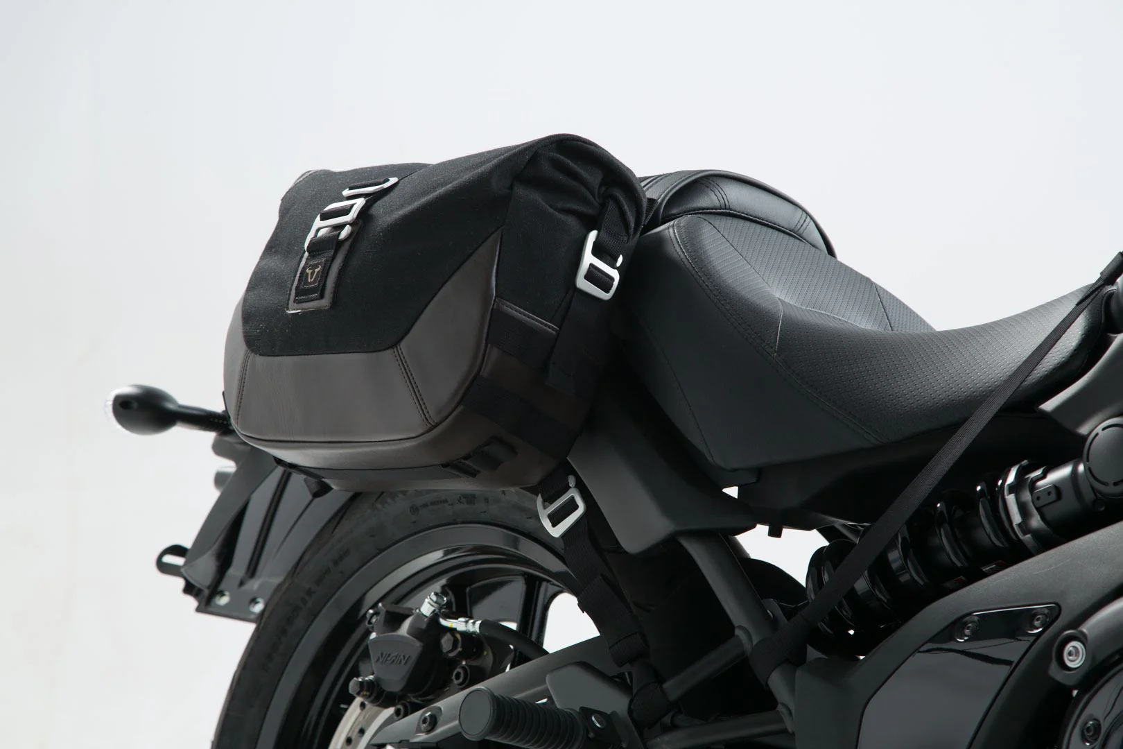 Legend Gear Saddle Bag LS1 9.8 litre For Legend Gear Saddle Strap SLS - Image 4
