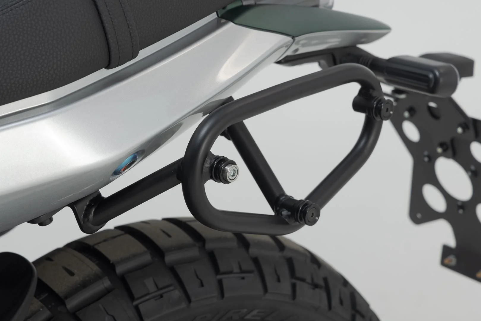 Legend Gear side bag system LC Benelli Leoncino 800 Trail (21-) - Image 3