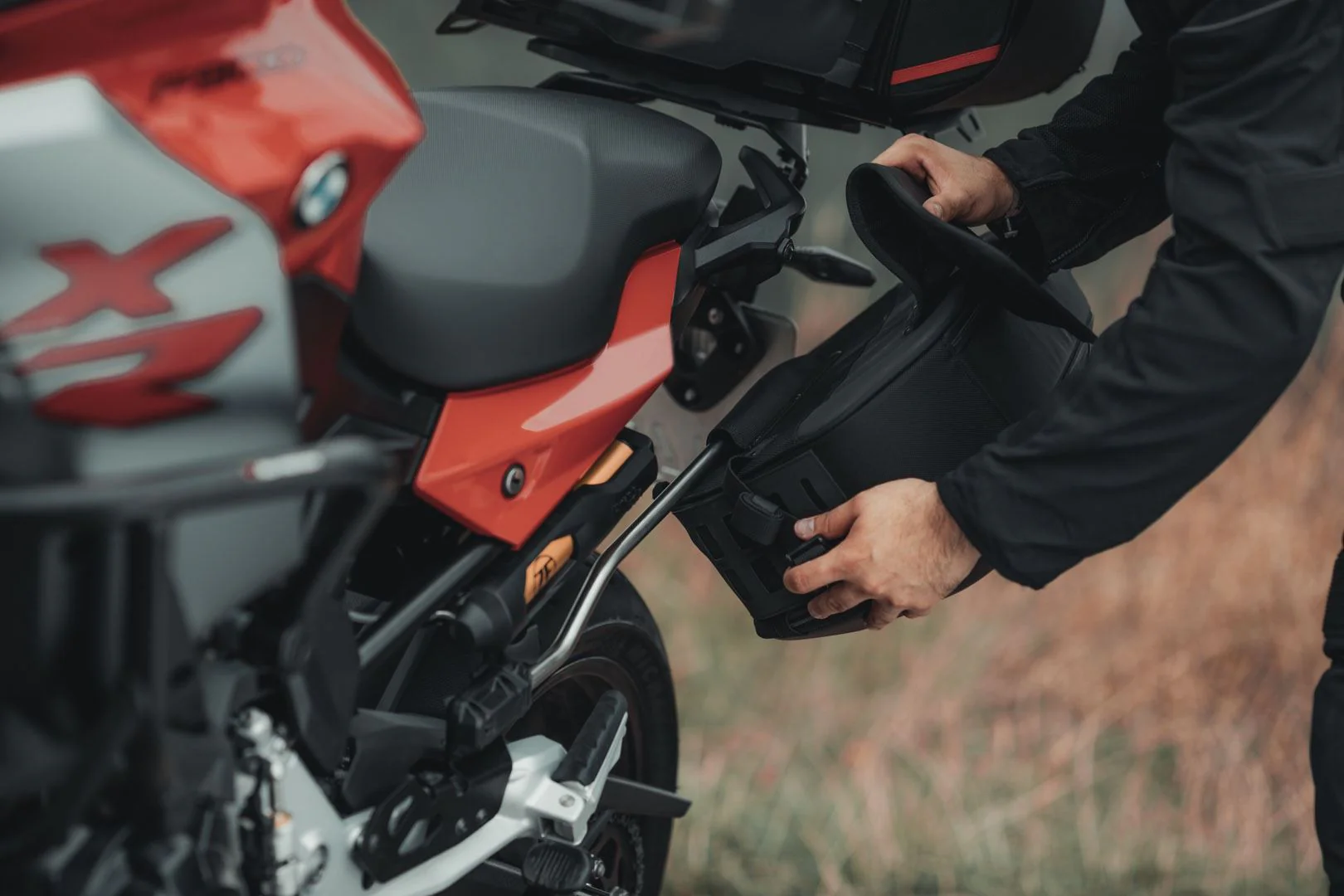 Legend Gear Side Bag System LC - Black Edition Honda CMX1100 (20-) - Image 5