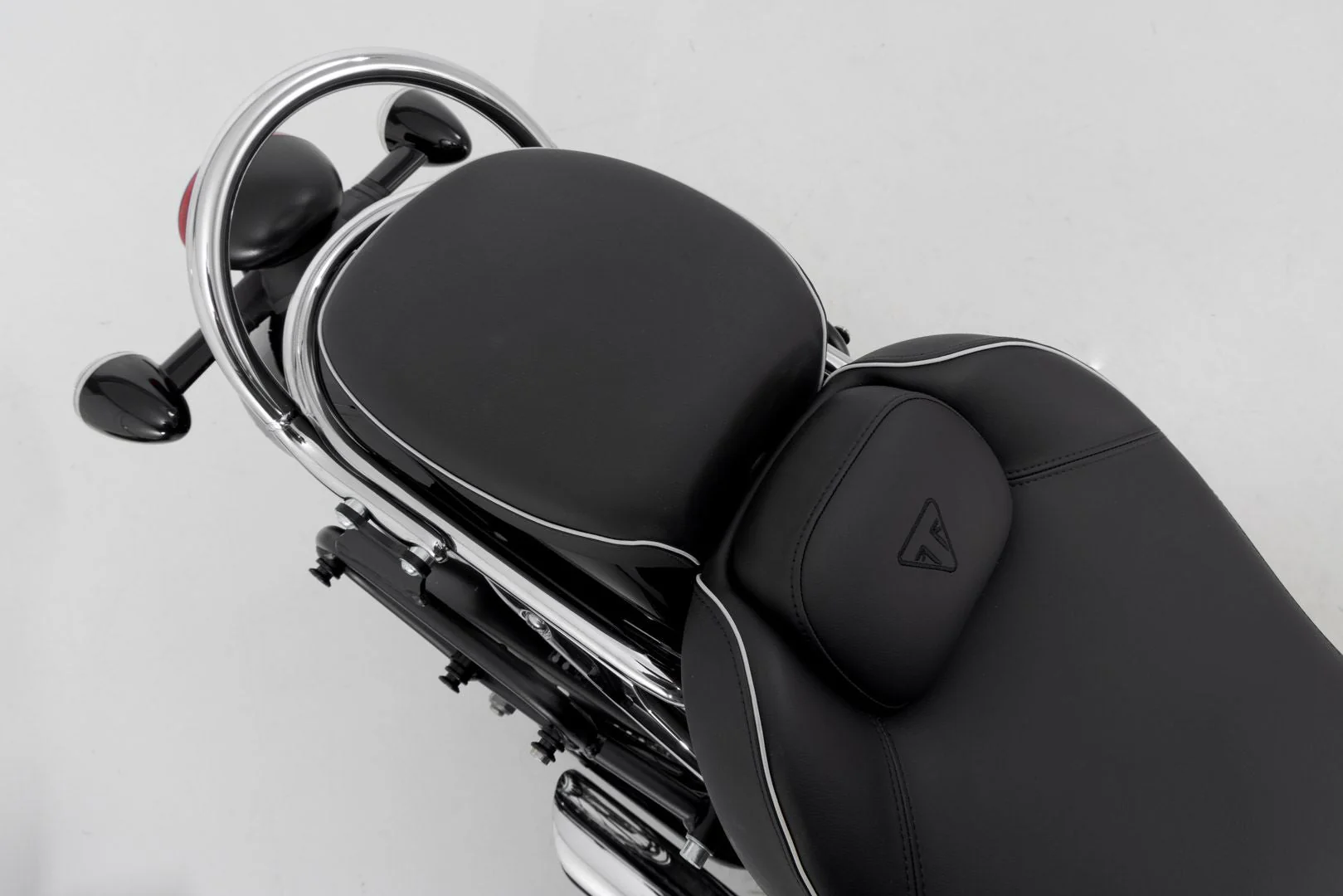 Legend Gear Side Bag System LC Black Edition Triumph Bonneville Speedmaster (18-) - Image 4