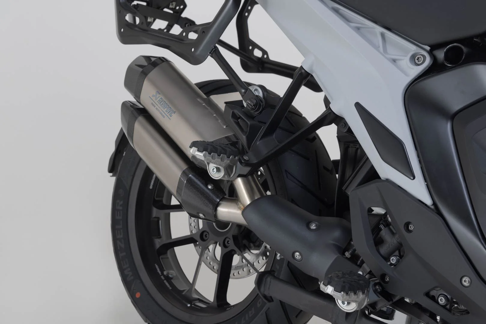 Legend Gear side bag system LC - Black Edition Triumph Speed 400 / Scrambler 400 X (23-). - Image 6