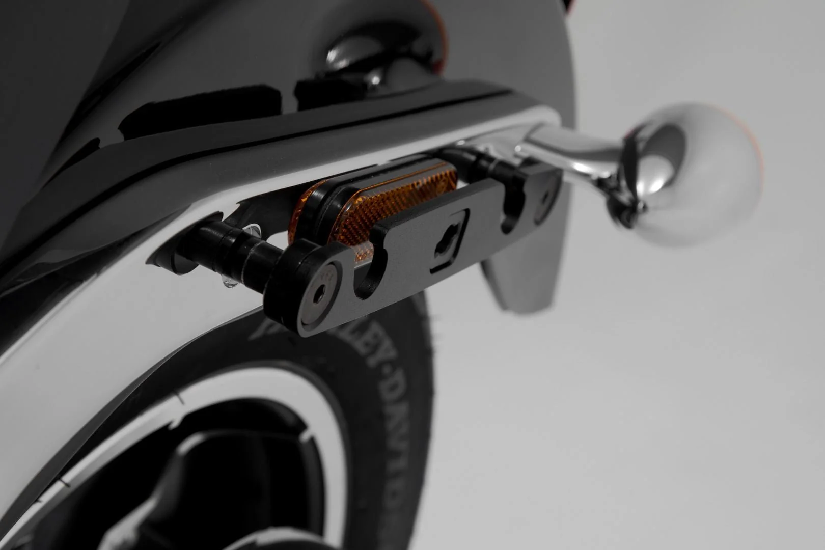Legend Gear Side Bag System LH1/LH1 2x 19.5 litre Harley Davidson Softail Low Rider / S (17-) - Image 3