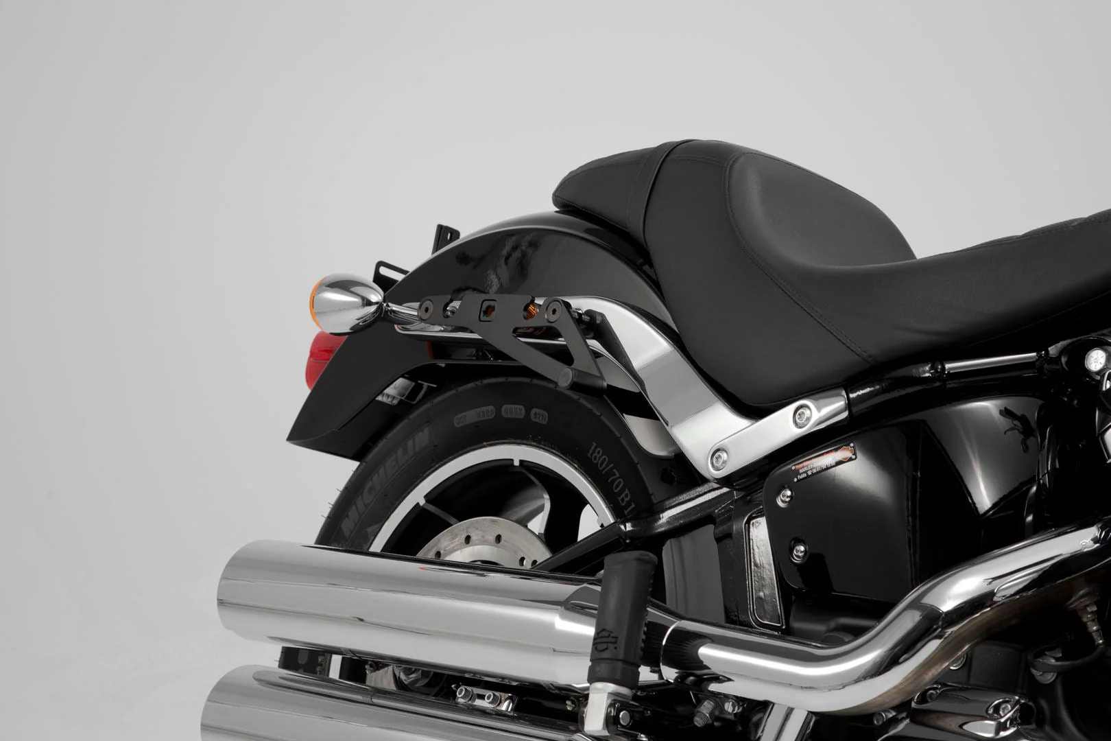 Legend Gear Side Bag System LH1/LH1 2x 19.5 litre Harley Davidson Softail Low Rider / S (17-) - Image 4