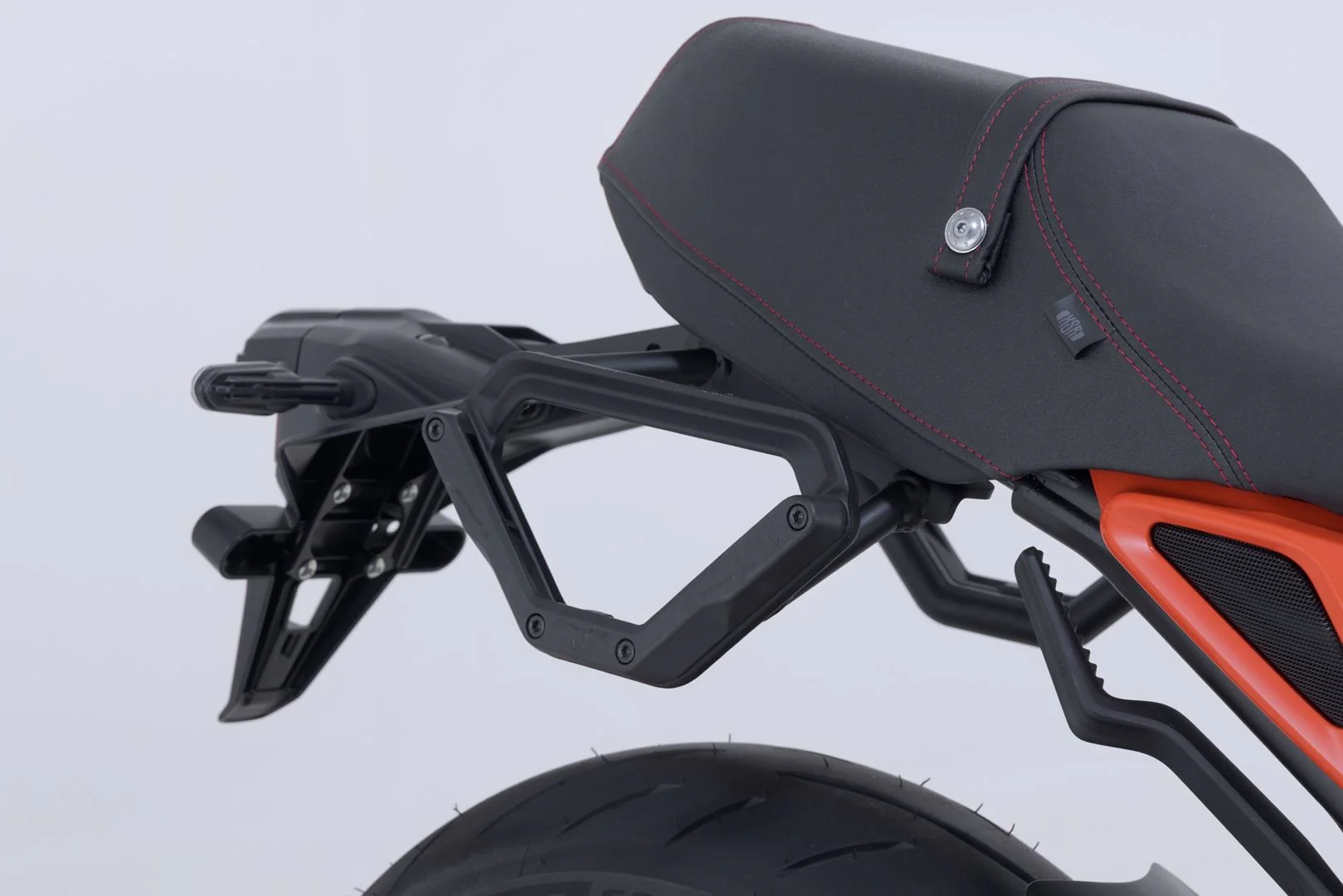 Legend Gear Side Bag system V-LOC 16/16 l. Yamaha XSR900 (21-), XSR900 GP (23-). - Image 3