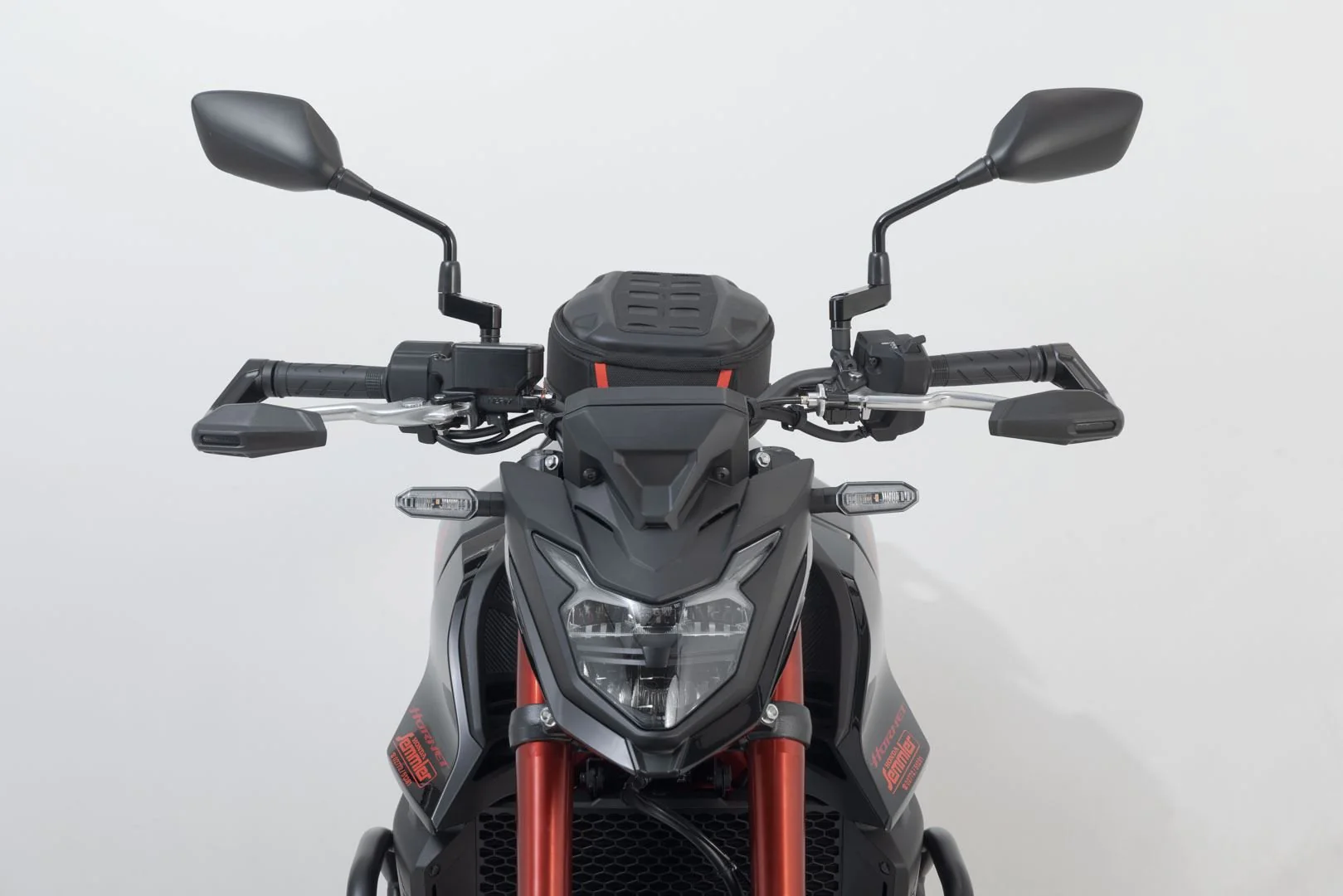 Lever guards with wind protection Honda CB750 Hornet (22-) Black - Image 2