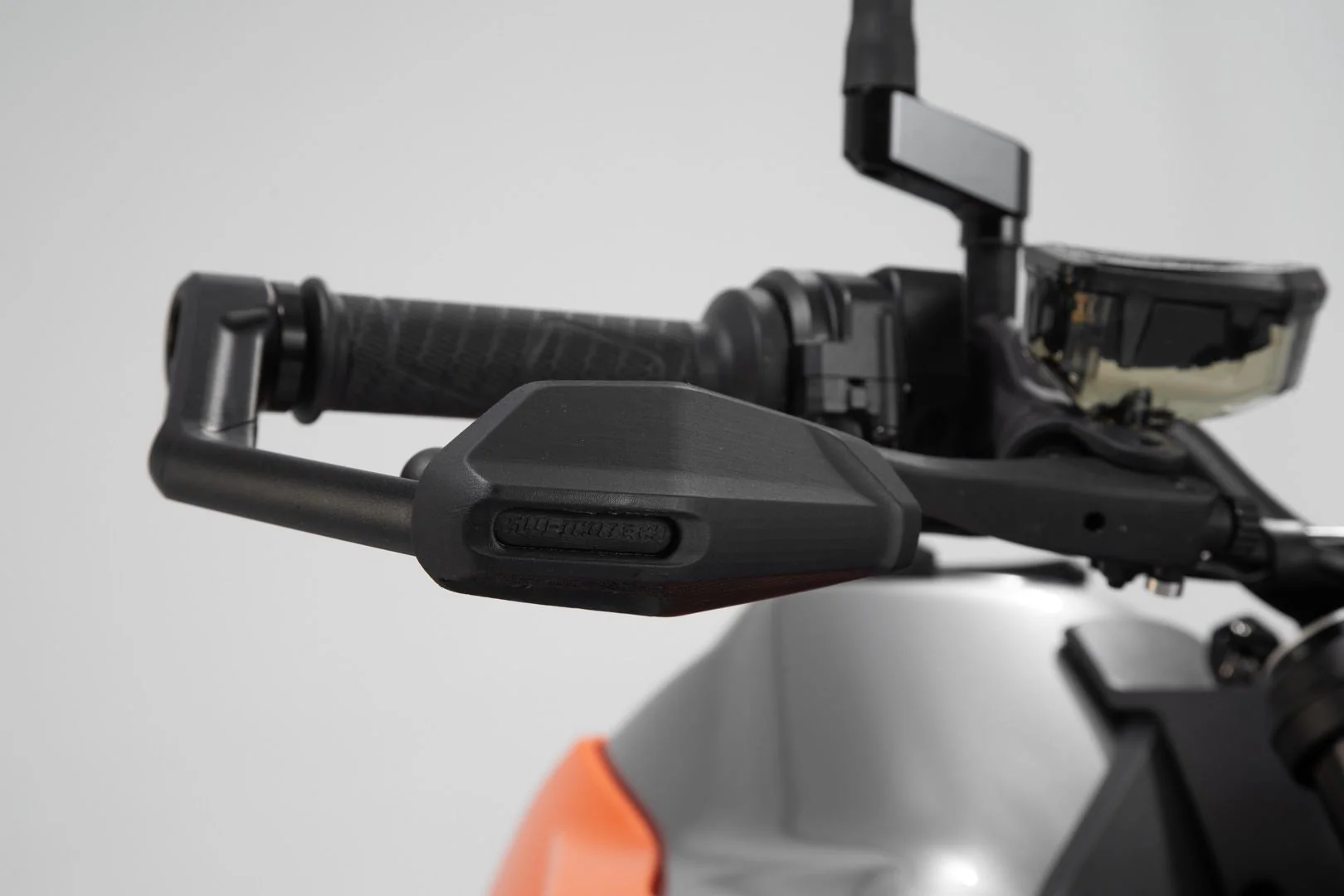 Lever Guards KTM 790/890 Duke, 1290 Super Duke R with Wind Protection Black - Image 3