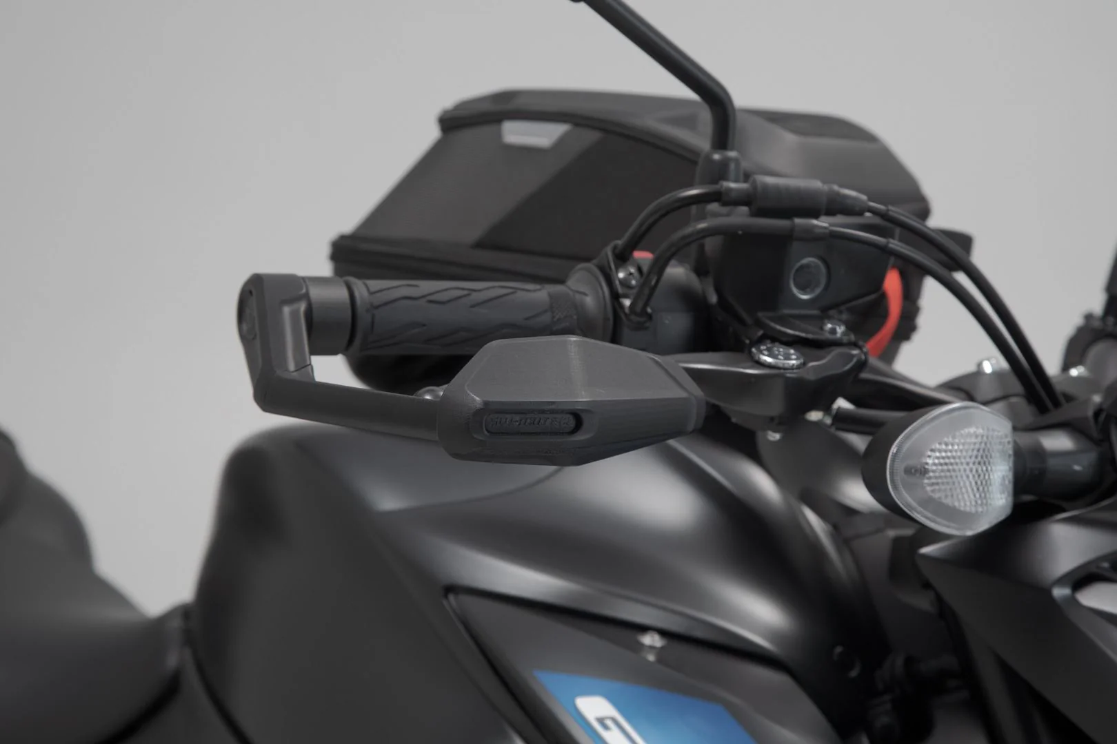 Lever Guards Suzuki GSX-S 750 (16-), GSX-S 1000 (15-) with Wind Protection Black - Image 3