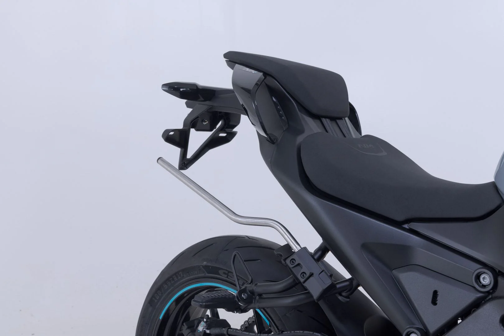 PRO BLAZE H saddlebag set Black. CFMoto 675NK (25-). - Image 4