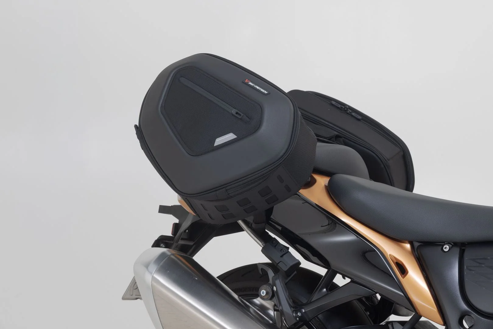 PRO BLAZE H saddlebag set Black. Suzuki GSX 1300 R Hayabusa (08-20). - Image 3