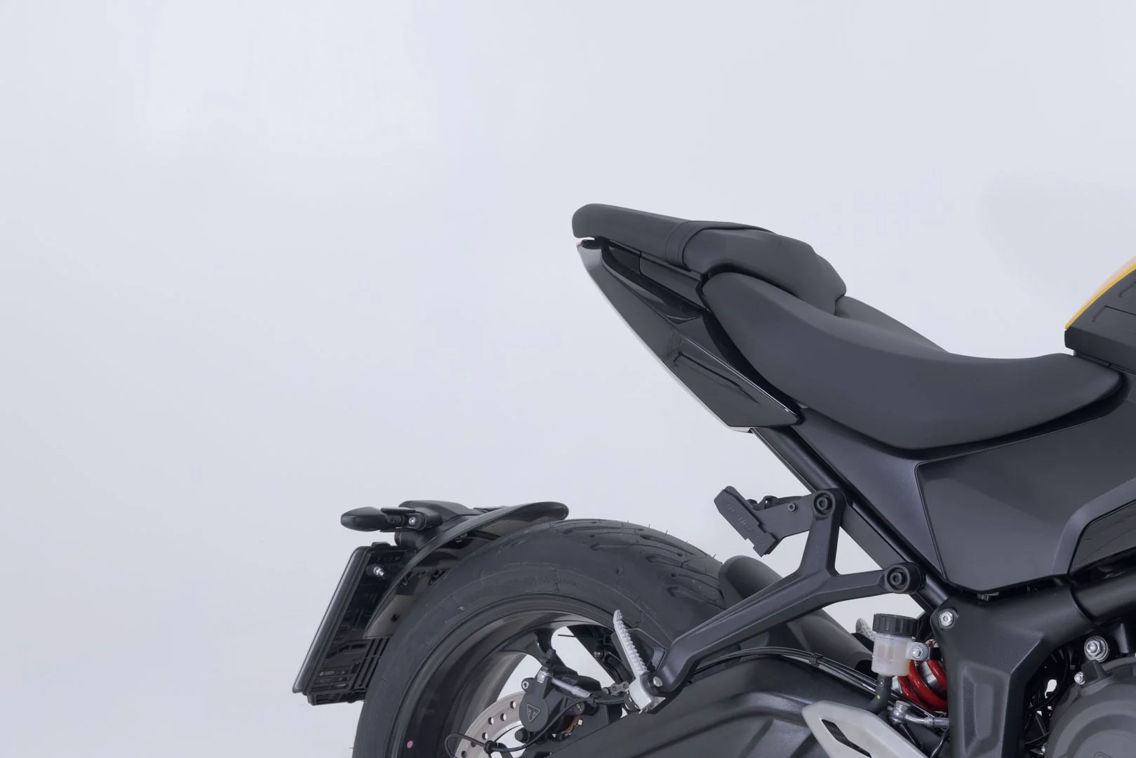 PRO BLAZE H saddlebag set Black. Triumph Trident 660 (25-). - Image 5